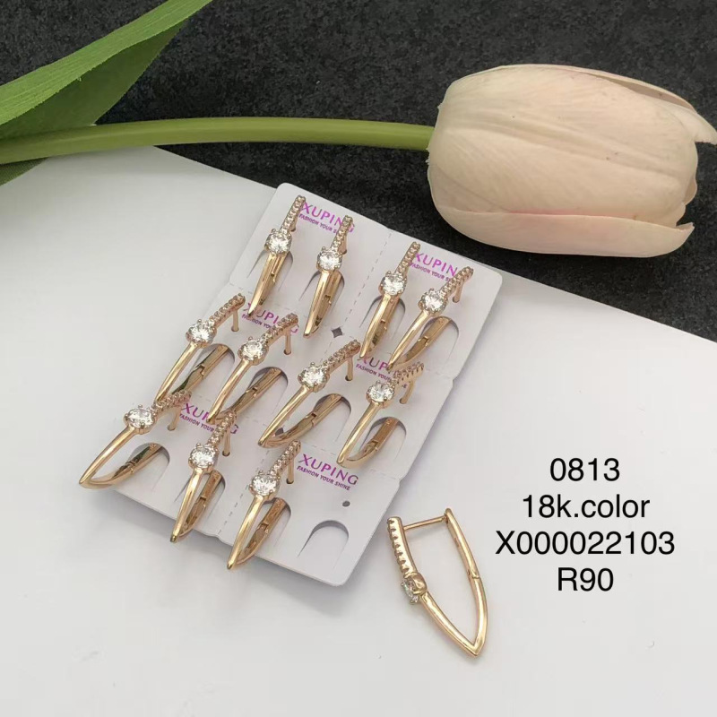 Pendientes de aro Xuping transfronterizos rusos de 18k con incrustaciones de diamantes, joyería de lujo ligero de alta gama al por mayor para mujer.