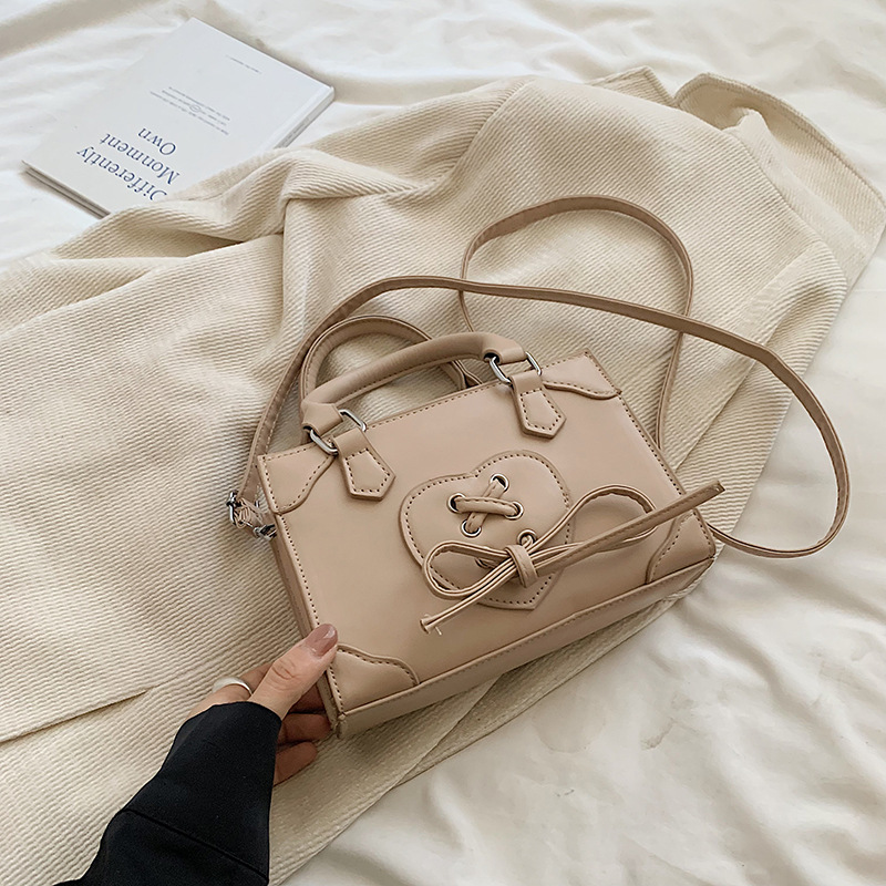 Bolso de mujer 2024 nuevo bolso de hombro de verano versátil bolso de mano pequeño bolso de trabajo pequeño bolso