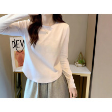 小个子设计感长袖t恤女秋装新款修身显瘦内搭短款打底衫白色黑色