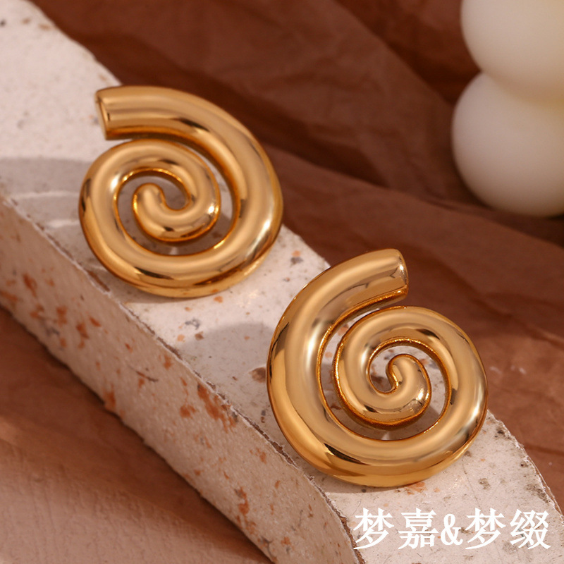 欧美时尚气质小众设计爆款耳饰复古不锈钢镀18K金回旋海螺耳环女