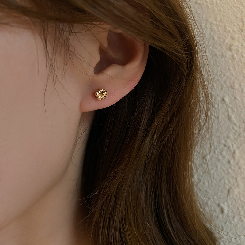 Earring Image 1