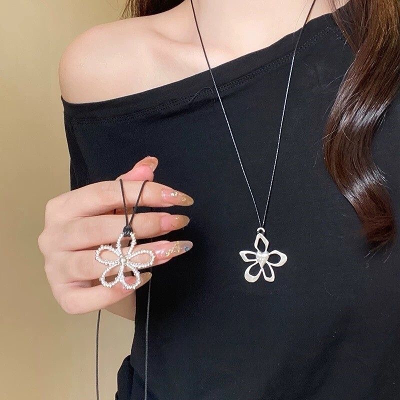Korean Ins Silver Simple Five-Pointed Star Necklace Women's Accessible Luxury Niche High-End Long Alloy Sweater Chain Accessories