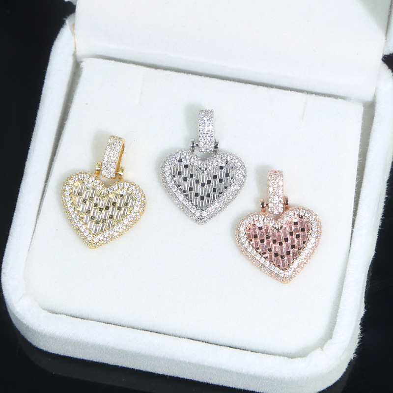 35g Weight Zircon Inlay Material Pendant Necklace Classification Hip-hop Heart Shape Copper Inlay Zircon Pendant Necklace