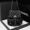Black double C lock style