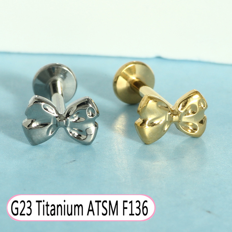 16G labret stud size and finish detail