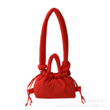 �羳�����p���Ůʿ��q���ޕr�ЌW��������y���y�����e�μ�Ů��