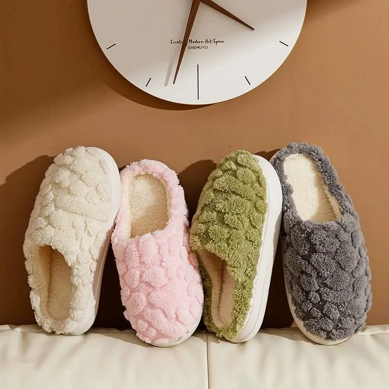 Men's keep warm winter non-slip comfortable slippers