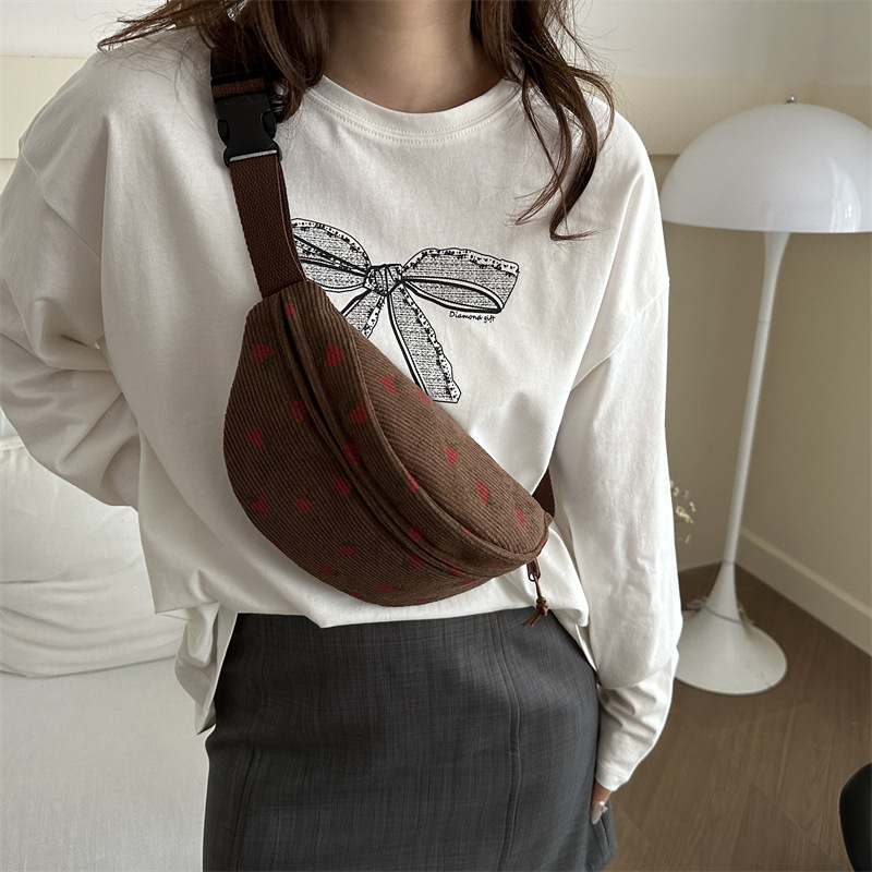 Bolso de mujer japonés bolso de pecho para mujeres 2024 nuevo nicho de cordillera fresas coreana bolso de mujer bolso de teléfono celular