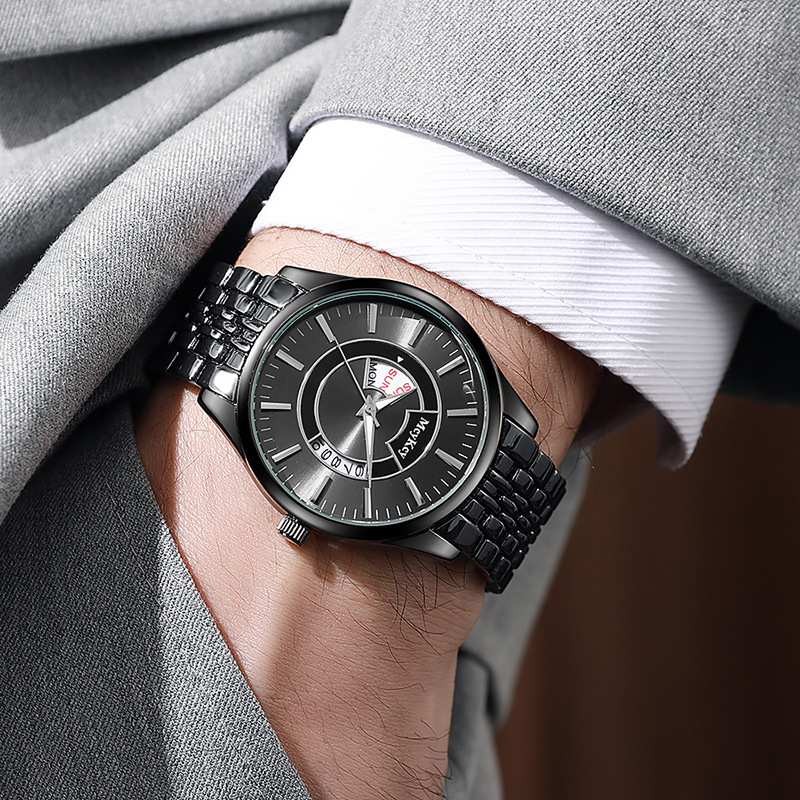 McyKcy transfronterizo nuevo reloj de cuarzo doble calendario de aleación de acero reloj de negocios impermeable venta directa de fábrica plata al por mayor