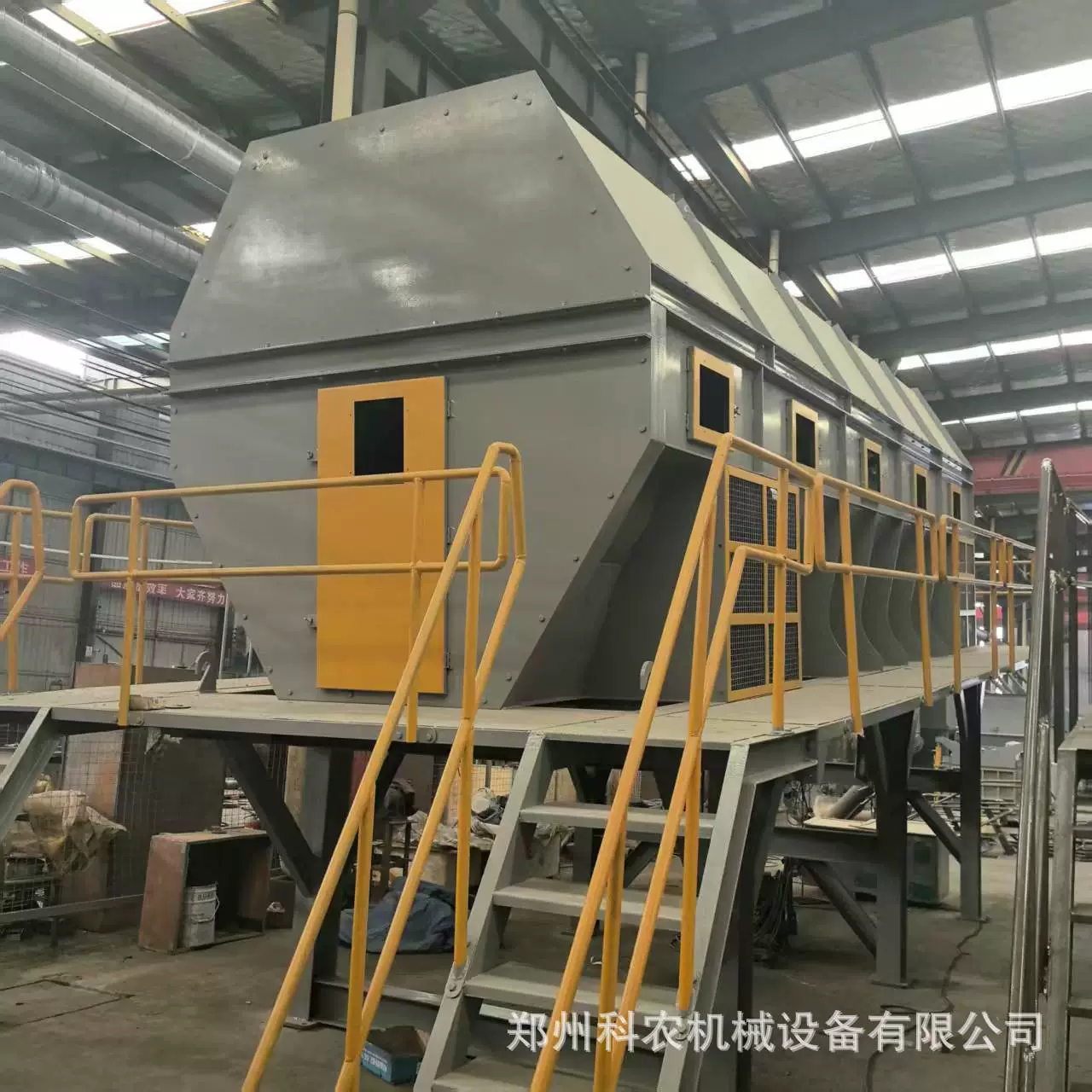 Машина для просеивания бытовых отходов