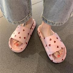 Fashion new Korean style thick-soled sandals for women, summer indoor and home use, Internet celebrity cute girl's heart-warming sandals for outer wear