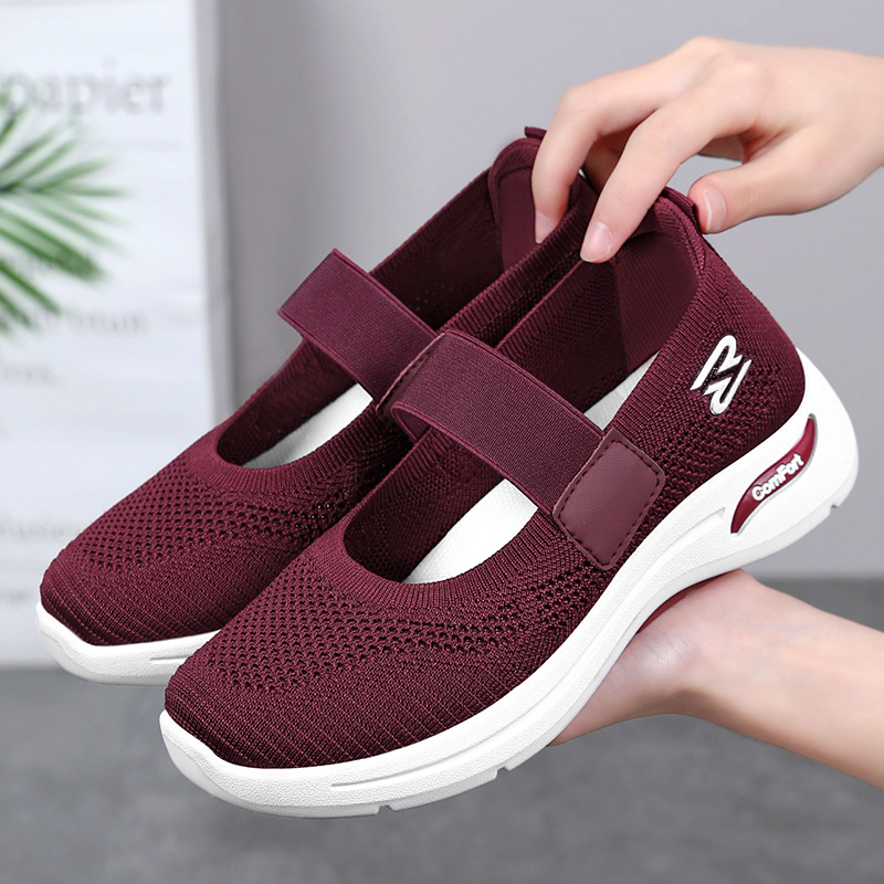 Zapatos de mujer verano nuevo estilo pantuflas ropa exterior de mujer transpirable de un pedal zapatos casuales de fondo suave tejido volador medio arrastre zapatos individuales mujeres