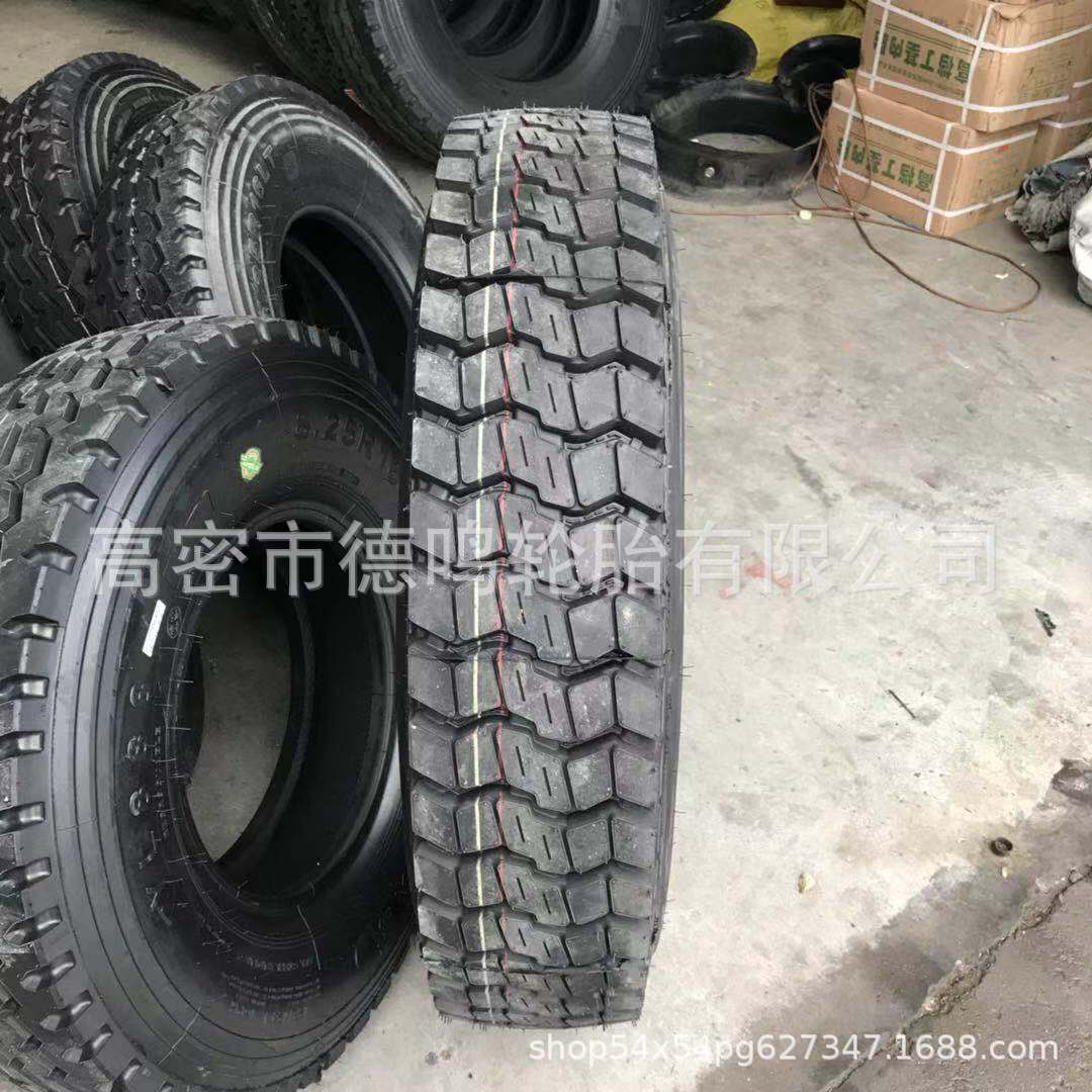Neumático lleno del camión del alambre de acero 8,25/9.00R20 del neumático 825/900/1000R20 del camión del tigre