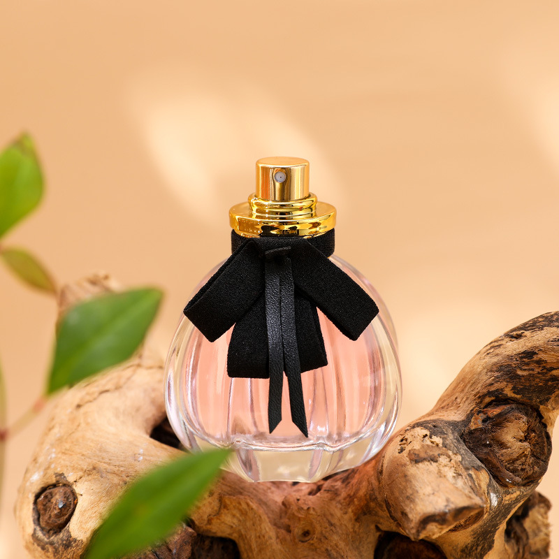 Perfume giratorio Jiaberlan París transfronterizo de la fragancia fascinante fragancia ligera duradera elegante fragancia de los estudiantes de flor lote