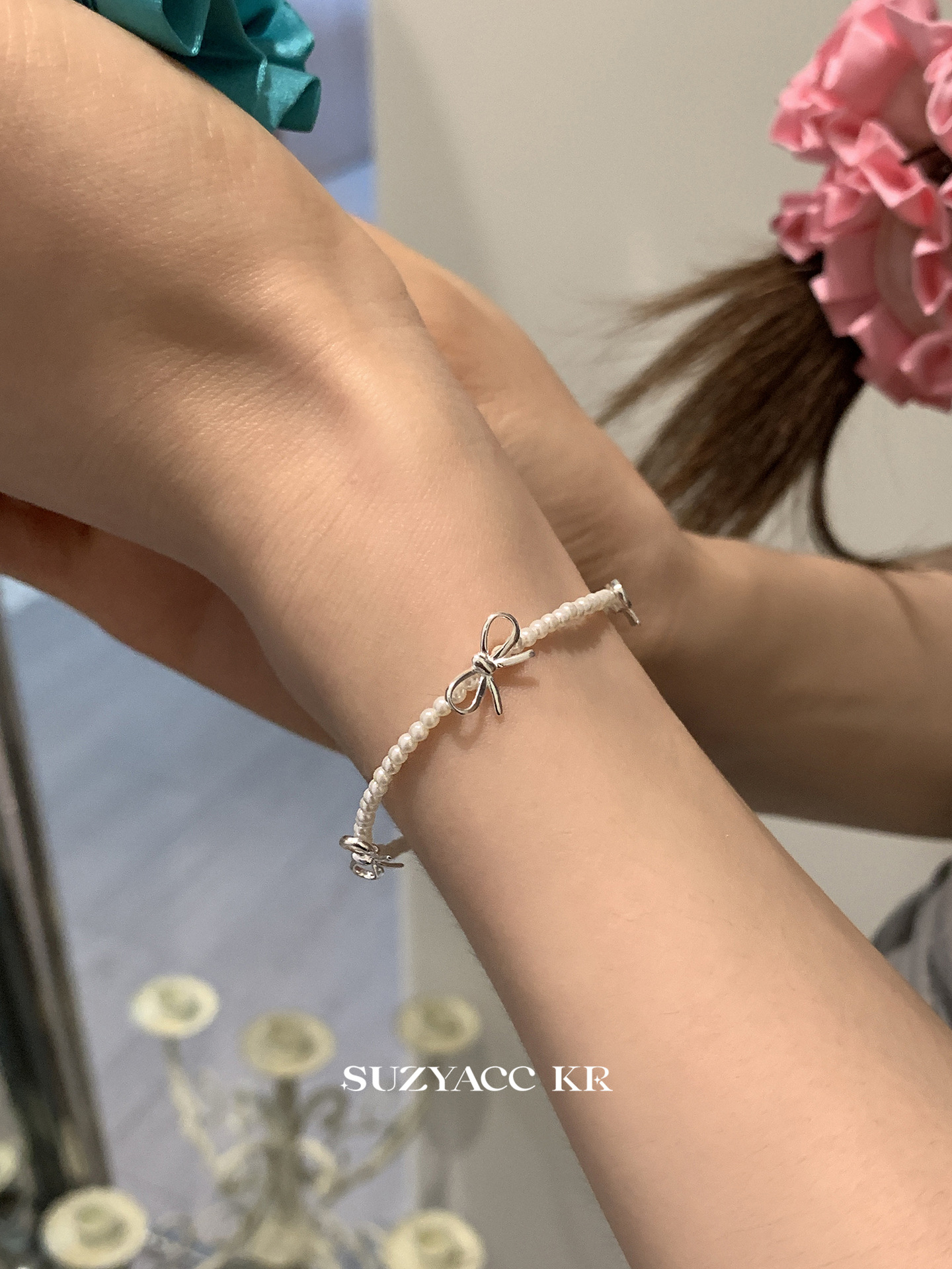 Minimalist & Stackable Layered Bracelets, Lightweight And Comfortable. Hypoallergenic, Kind To Sensitive Skin. A Subtle Way To Elevate Your Daily Look_voghion.com