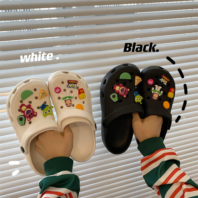 Women's Cartoon Buzz Lightyear Clogs with Closed Toes, Thick-Soled Beach Sandals with a Stepping-On-Clouds Feel, Versatile