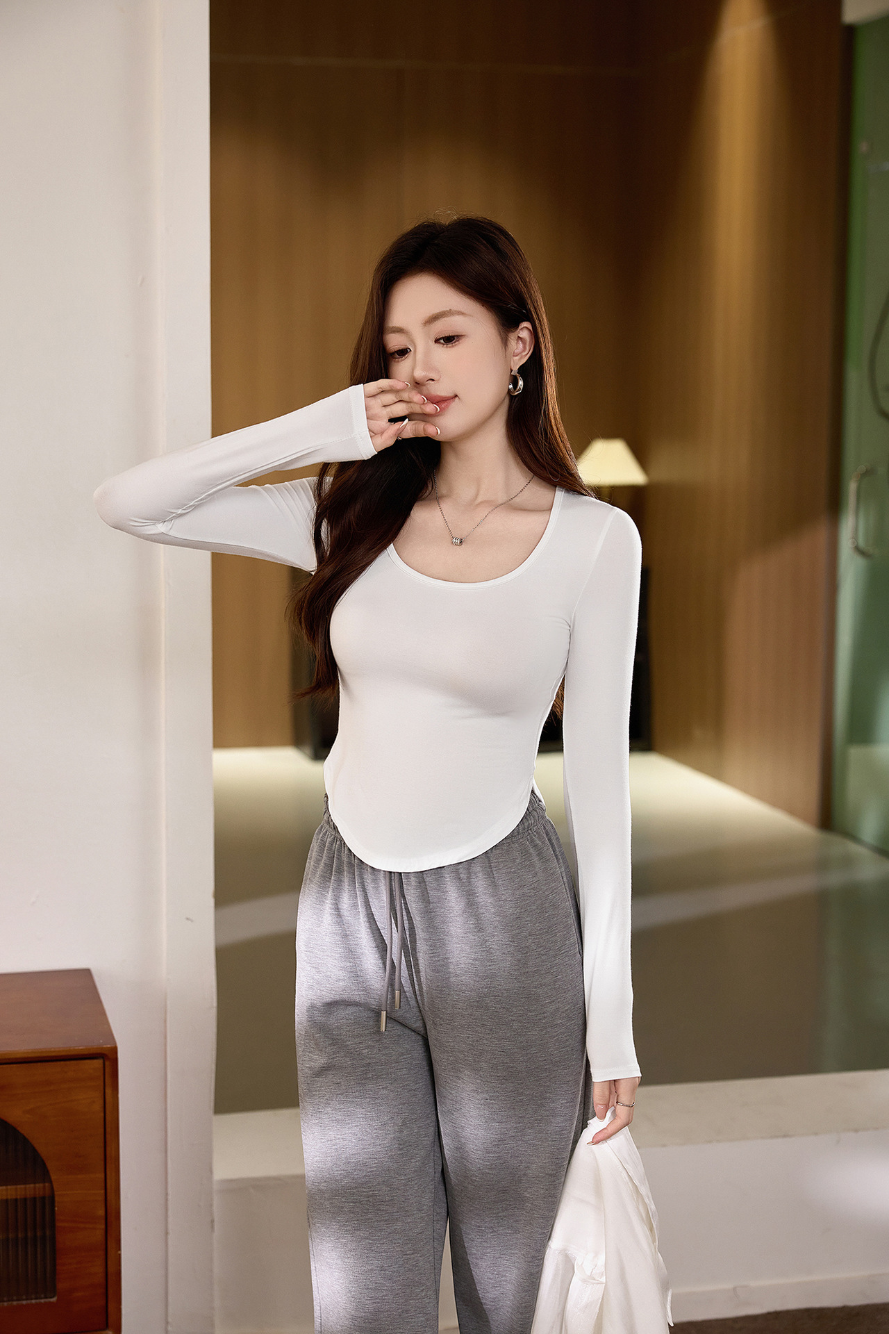 hmqViviiyNSAyin+WuaUt9Ly9Vn2porX01Hl