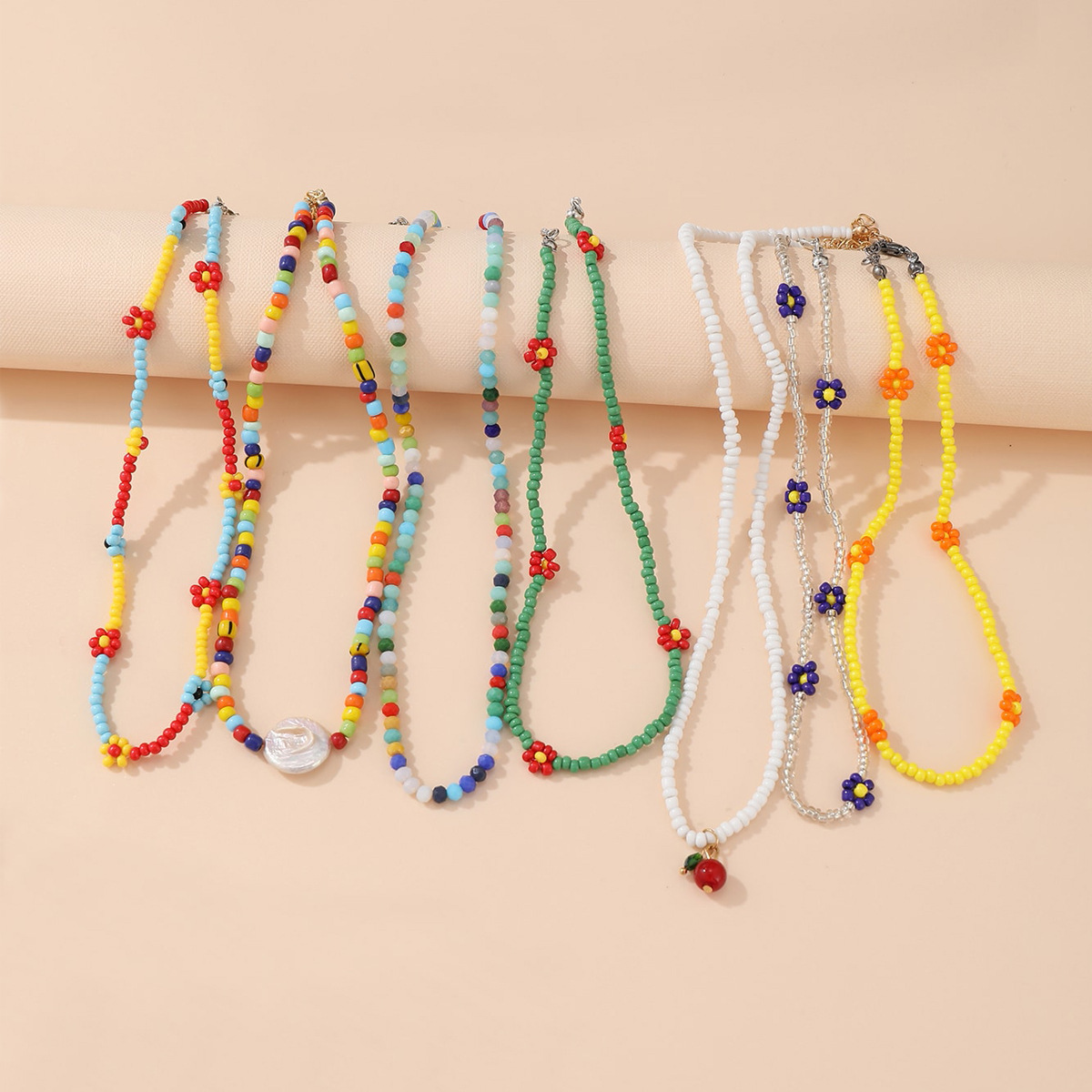 Bohemian Simple Color Miyuki Beads Daisy Necklace 7-piece Set Wholesale Nihaojewelry display picture 3