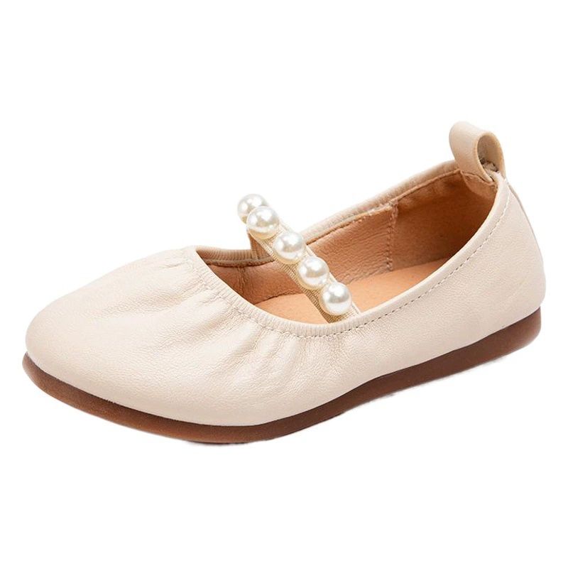 Маленькие кожаные туфли для девочек, шапочки на мягкой подошве, весна-осень 2024, новые модные универсальные туфли на плоской подошве в корейском стиле для маленьких девочек, детская обувь