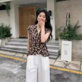 南油女装复古篙品质桑蚕丝印花收褶上衣短袖2026夏款优雅气质衬衫