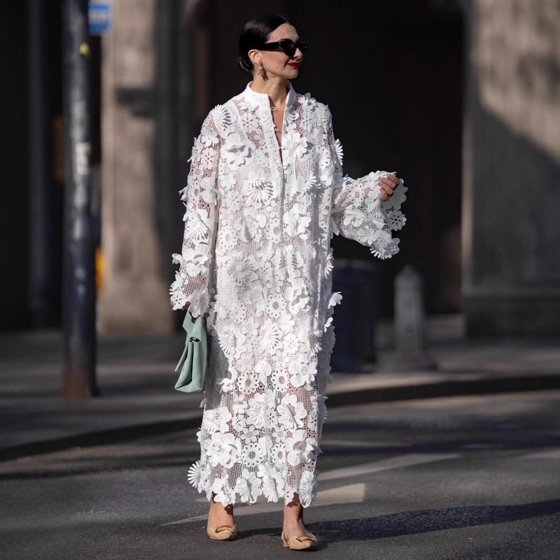 Independent Station Amazon European and American Clothing Cut Out Stereo Flower Pure Color Round Neck Long-Sleeved Dress Loose and Fashionable 8175