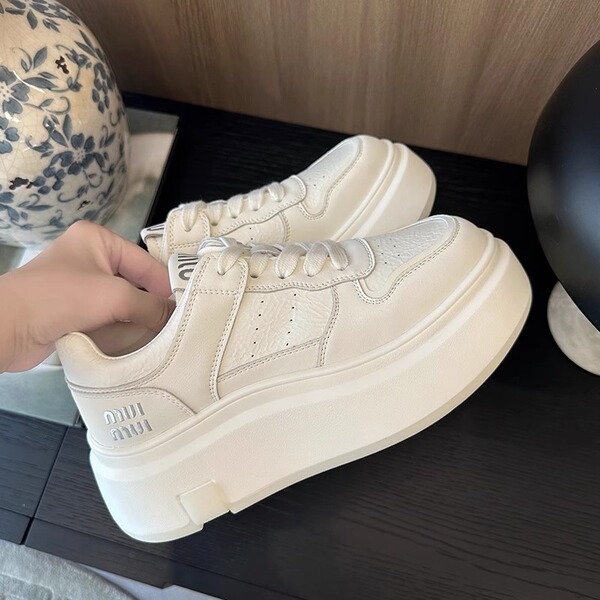 Leather white sneakers platform