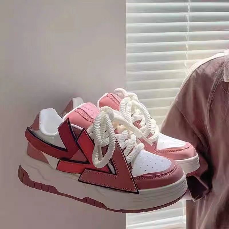 Zapatos de pan para mujeres de invierno, zapatos de skateboard de tendencia nacional, 2024 nuevos zapatos de nicho para padres, zapatos de skateboard casuales de altura