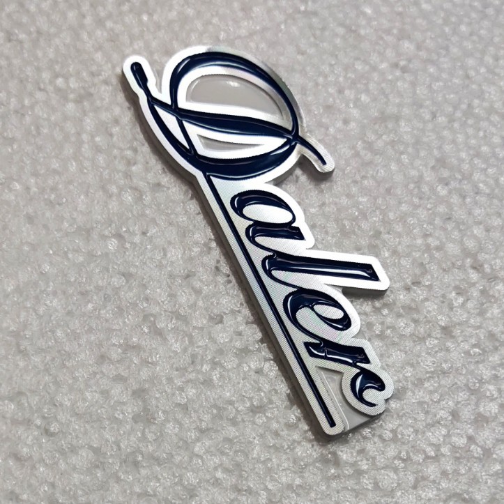 订购高光拉丝批花铝标牌氧化铝五金模具烤漆定制金属铝logo商标