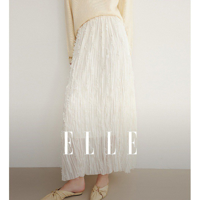 Off-White Textured Pleated Skirt for Women 2026 Spring New Style Elastic Waist Elegant Temperament A-Line Long Skirt