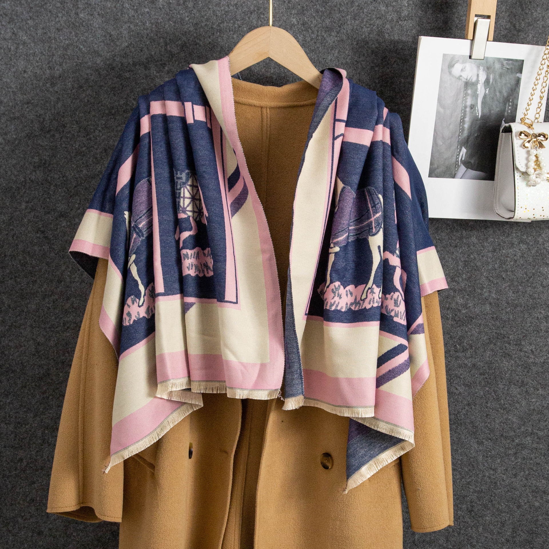 Pañuelo con estampado de caballo estilo francés bufanda mujer_voghion.com