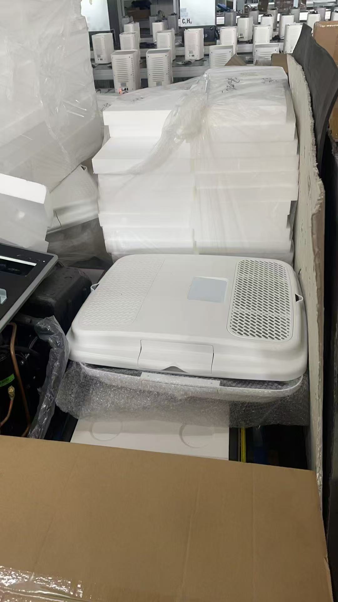 Direct from the Manufacturer: Overhead Parking Air Conditioner 115V/220V All-In-One Unit for Food Trucks, Electric Air Conditioner for Camping Vehicles, Rvs, and Car-Mounted Air Conditioning