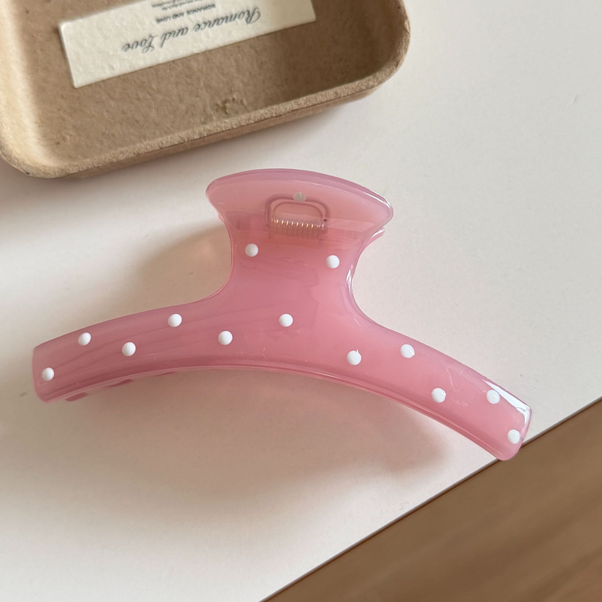Jelly powder polka dot hanger