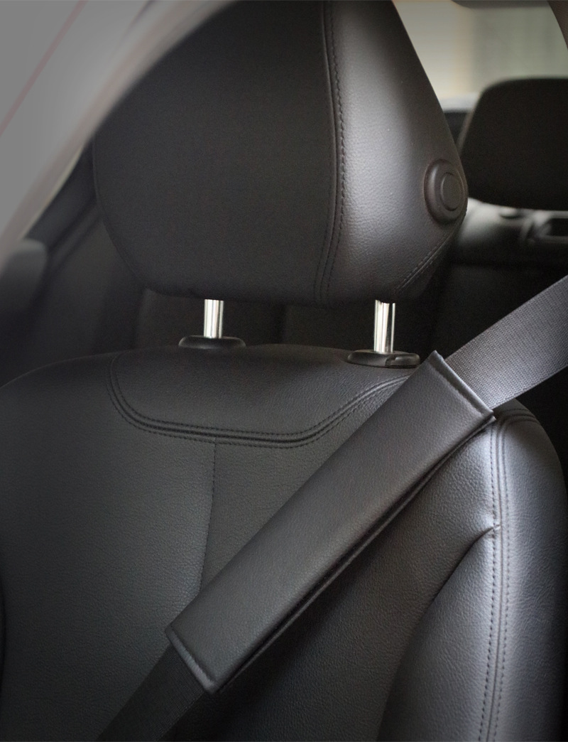 Car Seat Belt Shoulder Cover Summer Decorative Protective Cover Universal Carbon Fiber Leather for All Seasons Can Support Logo Wholesale