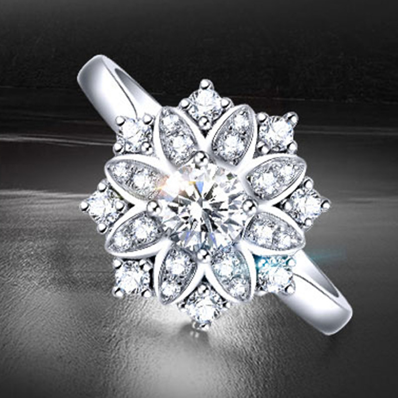 Brilliant Starry Ring, 18K Gold Plated Blooming Flower Snowflake Shaped For Women, Cluster Setting Wedding Diamond Ring_voghion.com