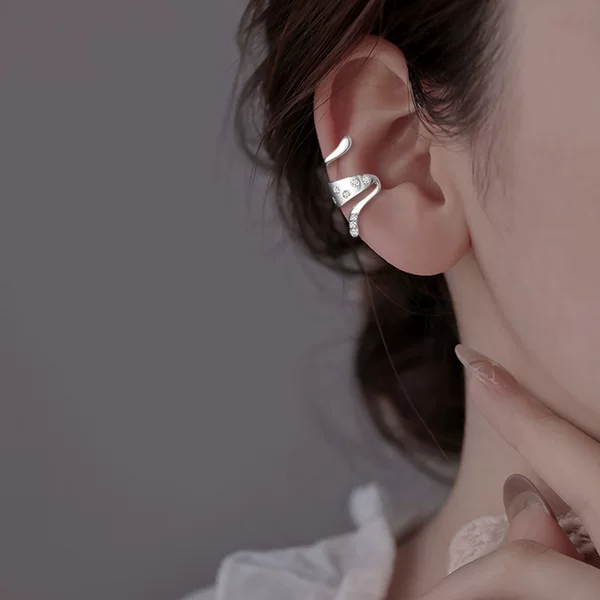Flash diamond winding irregular serpentine ear clip punk style personality shaped small snake multi-layer zircon ear clip without ear hole