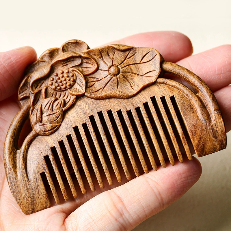 Handheld Carved Sandalwood Comb, Retro Lotus Design with Tassel, Small Gift, 50 g