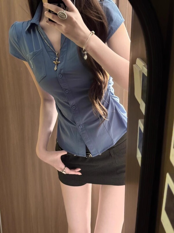 美式学院风蓝色短袖正肩衬衫女夏季2025新款辣妹修身掐腰短款上衣|undefined