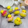 Уточка в юбке с золотой кромкой