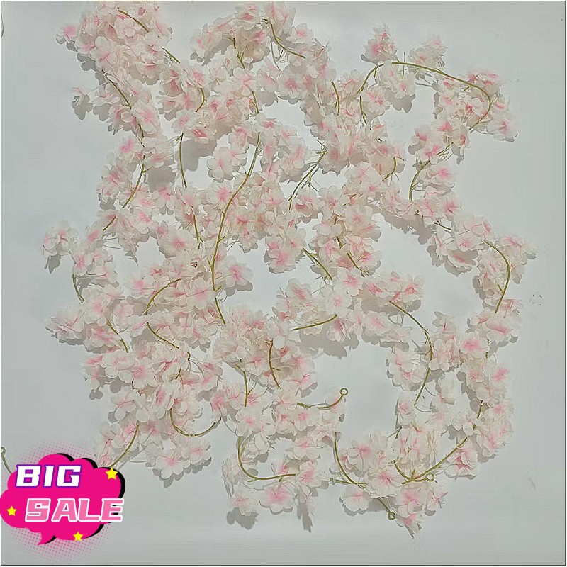 국경을 넘는 인조 벚꽃 덩굴이 에어컨 배관을 감싸는 꽃줄기 나무 인조 플라스틱 가짜 꽃 덩굴 장식 꽃줄기