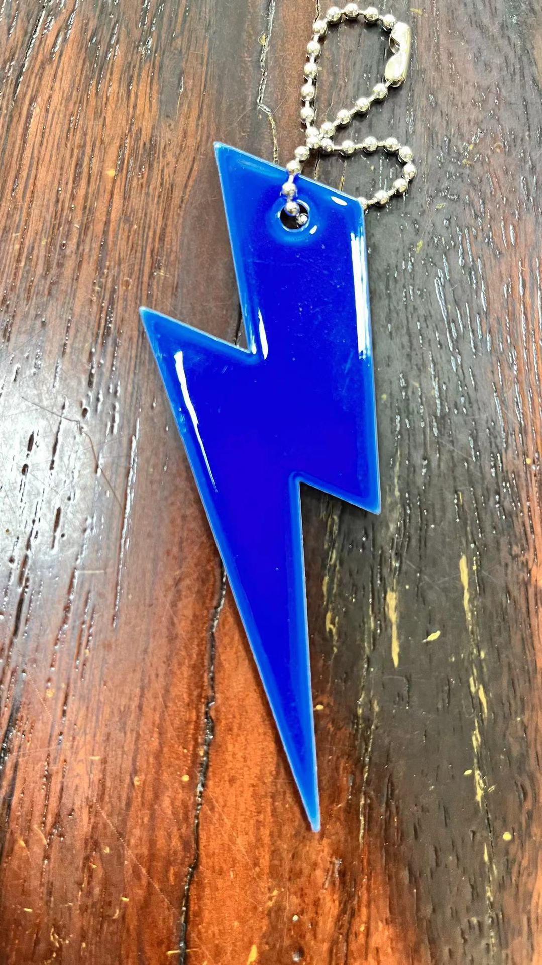 PVC reflectante colgante rayo gráfico llavero reflectante de doble cara PVC etiqueta reflectante fabricante en stock