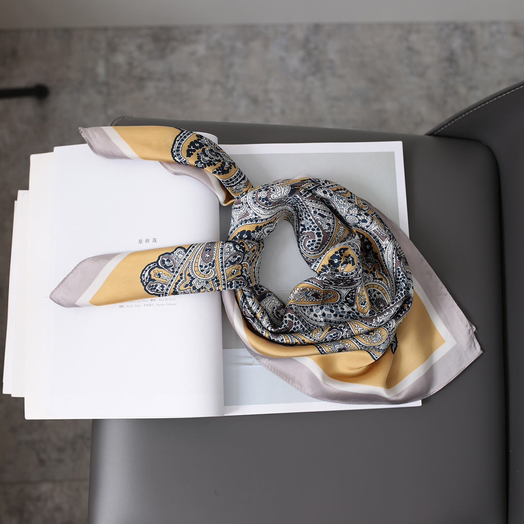 Naikan Classic~Fiore di anacardo quadrato piccolo in seta da donna, protezione per il collo primaverile e autunnale con camicia, abito, sottile_voghion.com