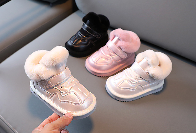 Chaussures d'hiver chaudes et décontractées en coton pour enfants et hommes en velours pour bébés filles 2024_voghion.com