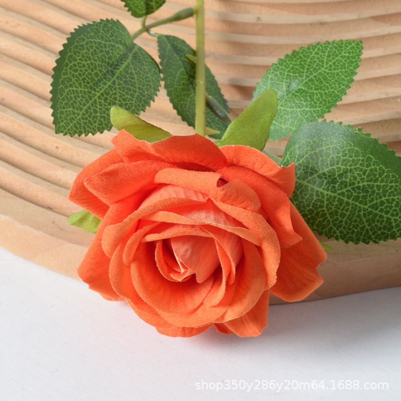 フランネルのバラの花束をシミュレーションしました。|undefined