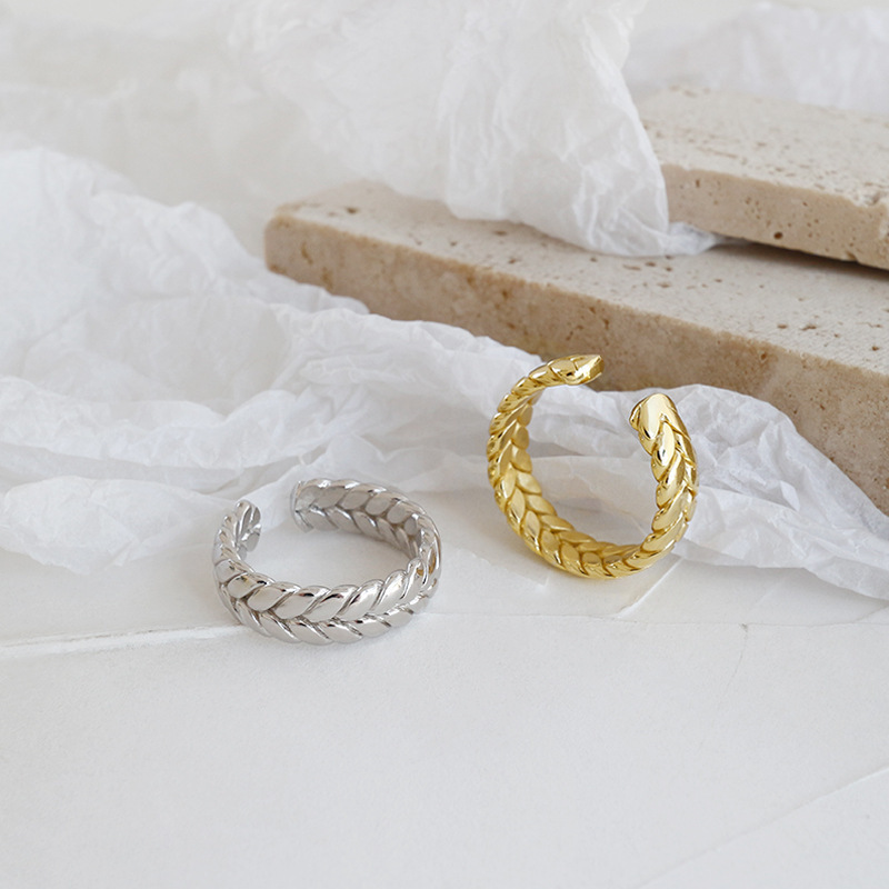 2021 New Exquisite Woven Chain Ring Womens Fashion Simple Style Niche Design Open Index Finger Ring Trendypicture16