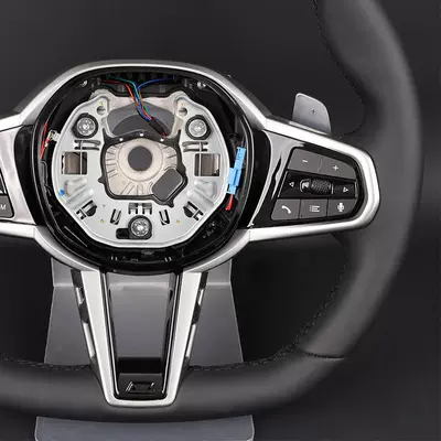 M5 F40 F26 X4, Steering wheel