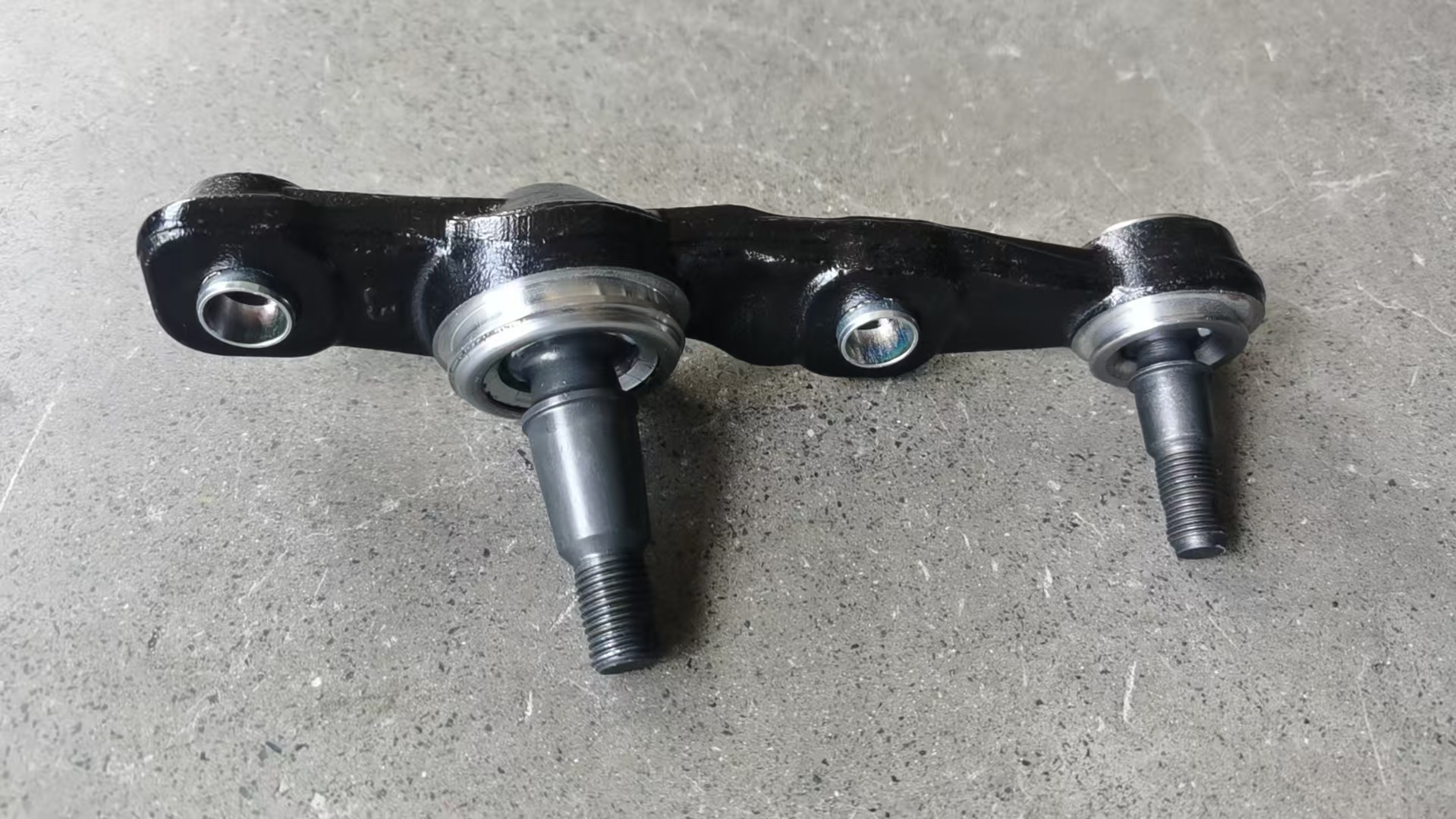 Suitable for Toyota Lexus Is200 Stabilizer Bar Balance Bar Ball Joint Steering Knuckle Steering Rod Joint Assembly