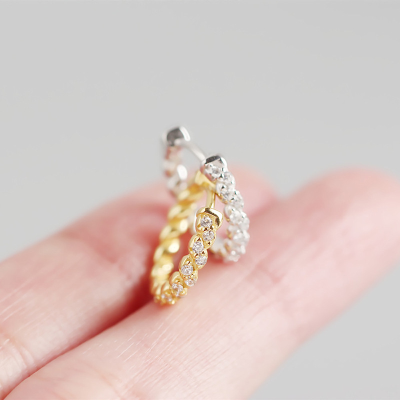 geometric twist winding diamond temperament wild ear buckle trendy earringspicture11