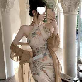 新品改良旗袍新款2026年轻款少女气质度假御姐风挂脖连衣裙