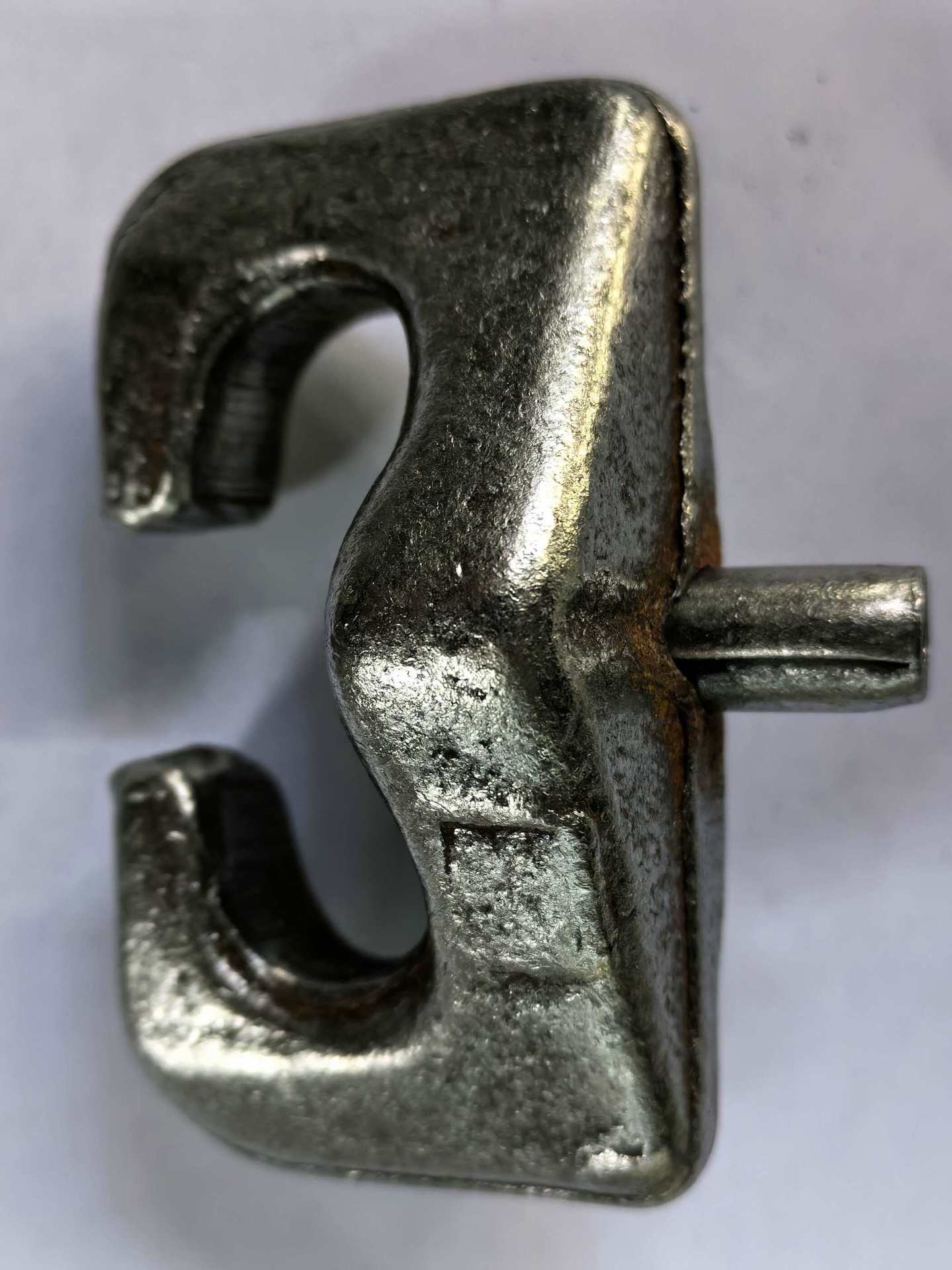 铲车轮胎保护防滑链加厚链扣装载机轮胎保护链配件铲车防滑链扣子