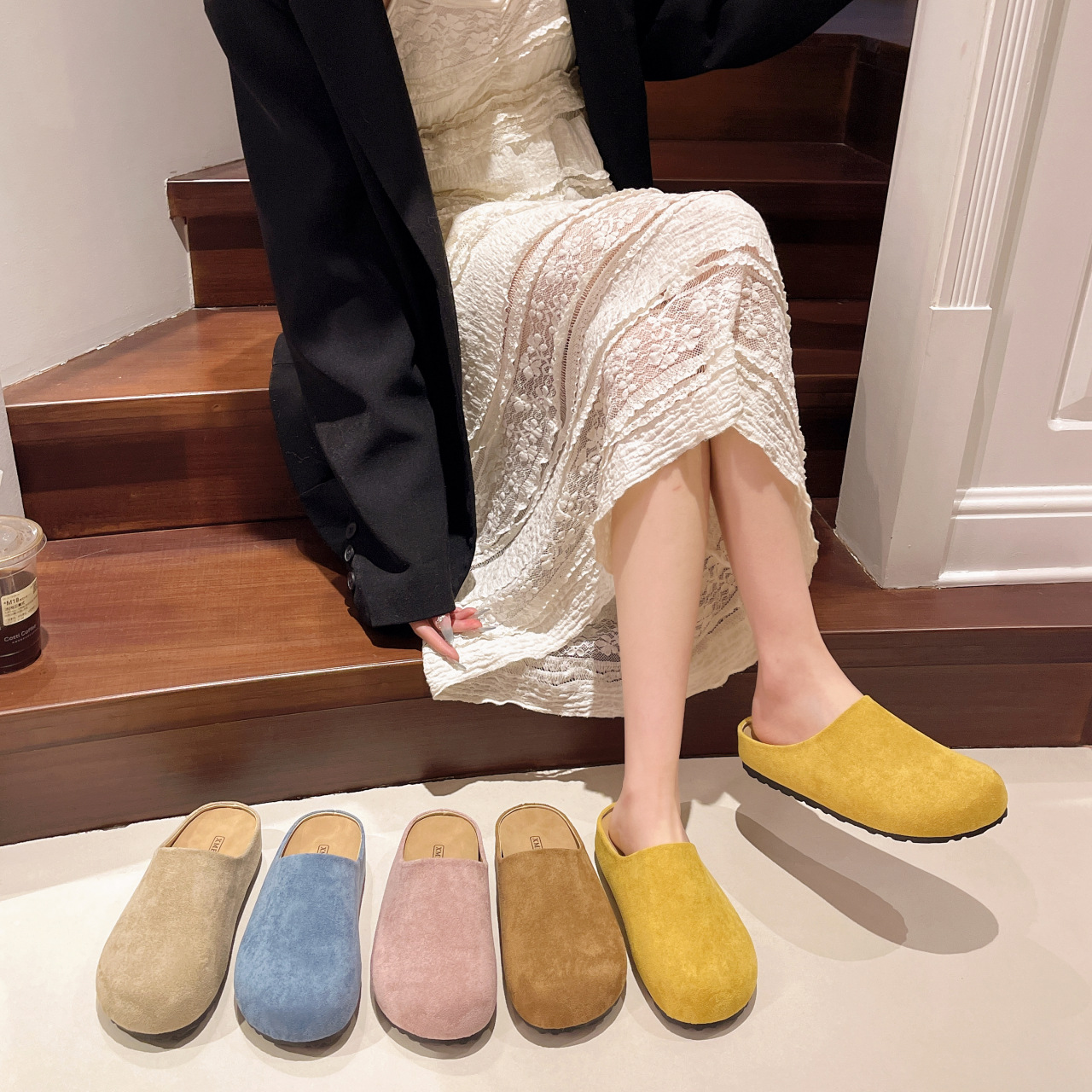 Multicoloured women's slippers made of soft leather for leisure…